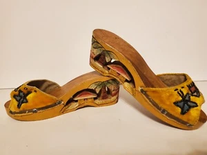 1940's Hand Carved Wooden Slides Sandals WWII Gold Velvet w TIKI HUTS Palm trees - Picture 1 of 7