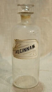 Antique Reverse Glass Label 9"-10" AQ. CINNAM Bottle Apothecary Jars W/ Stoppers - Picture 1 of 5