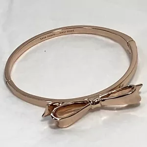 Kate Spade Rose Gold Tone Love Notes Take A Bow Bangle Bracelet Hinged - Picture 1 of 7
