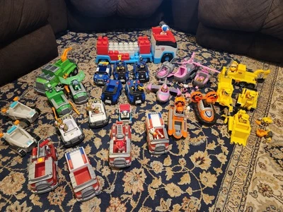 ENORME Lote de Juguetes Patrulla Canina - Vehículos y Figuras (¡50 Juguetes!) Foto 1 de 4