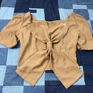 Tan Baby Doll Short Sleeve Blouse, Dramatic Statement Bow Front, Crop Top, M - Picture 1 of 4
