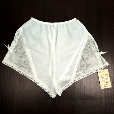 Vintage 50s 60s Iris Lingerie Shorts Panties White Handmade Lace Bows Linen NOS - Image 1 of 4