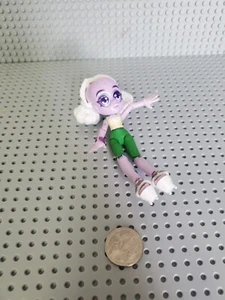 Capsule Chix Surprise Fashion Dolls - Picture 1 of 2