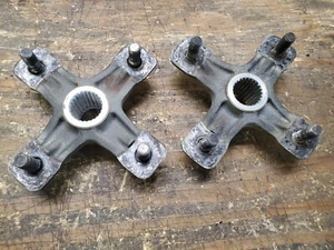 Yamaha Raptor 700 350 250 660 YFZ450 Banshee Warrior  Rear Wheel Hubs - Picture 1 of 5