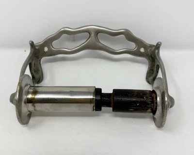 VINTAGE NICKEL PLATE BRASS ART BRASS CO.NY VICTORIAN TOILET PAPER ROLL DISPENSER - Image 1 of 4