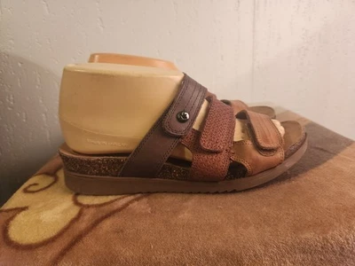 Женские сандалии-шлепанцы Cobb Hill размер 8 коричневые без застежек с 3 ремешками No45 - Изображение 1 из 4