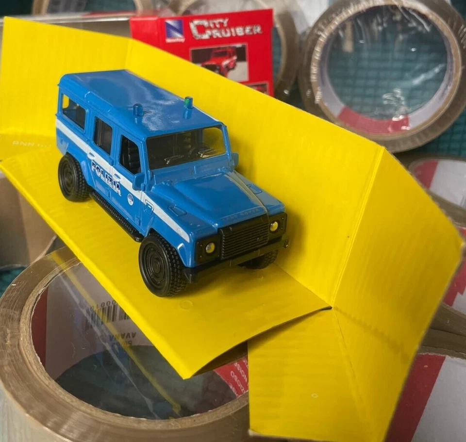 LAND ROVER DEFENDER PASSO LUNGO POLIZIA di Stato NEW RAY NEWRAY 1/43 camionetta - Immagine 1 di 4