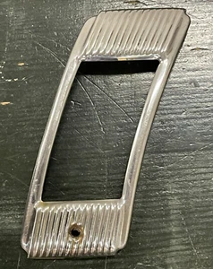 1940 40 Mercury Right RH Taillight Tail Lamp Trim Bezel OEM - Bild 1 von 3