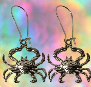 Handmade Sea Beach Crab Silver Plated Hook Earrings Stocking Filller Gift Q735 - Picture 1 of 2