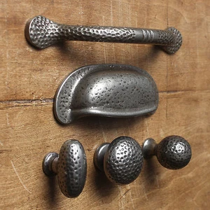 CAST IRON CABINET KNOBS DOOR HANDLES KITCHEN CUPBOARD DRAWER PULLS HEAVY WARWICK - Picture 1 of 10