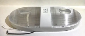 GUSTAFSON L9131 - REMOLQUE RV DOBLE CÚPULA PANQUEQUE LUZ DE TECHO CON INTERRUPTOR - 12V - Imagen 1 de 3