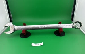 Llave combinada métrica Snap On 24 mm 12 puntos OEXM240A grabada - Imagen 1 de 15