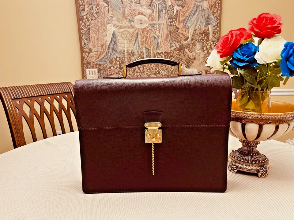 LOUIS VUITTON сервьетка «MOSKOVA» тайга кожаный портфель / сумка - Франция - Изображение 1 из 4