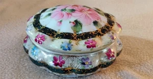 Caja de baratijas pintada a mano por Nipon - Imagen 1 de 6