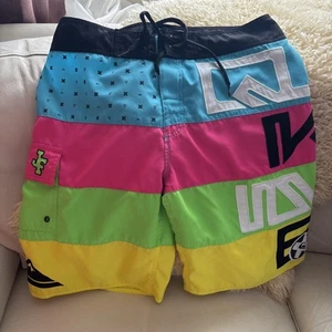 quiksilver shorts Bermuda Surf Short With Fin Key Size 32 - Picture 1 of 16