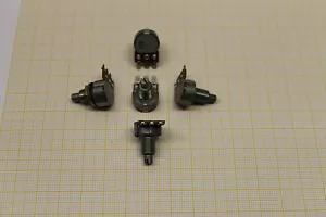 5 Stück DDR RFT Potentiometer Mini-Trimm-Poti 2K2 1 2,2kOhm lin #1KV02 - Picture 1 of 1