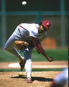 GFA Philadelphia Phillies KEN HOWELL Signed 8x10 Photo K1 COA - Picture 1 of 1