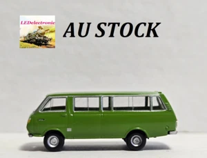 TOMYTEC N Scale 1/150 Toyota HIACE, model railway setting - Picture 1 of 6