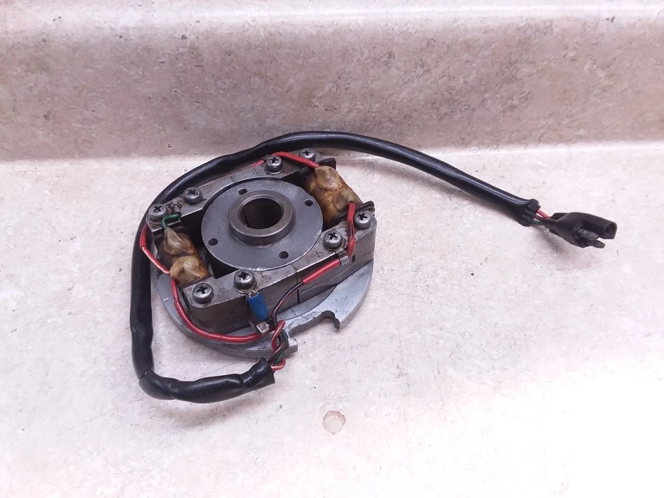 Estator generador magnético Honda 125 CR CR125 CR125M 1974 de colección OEM ANSI-A52 #65 Foto 1 de 4