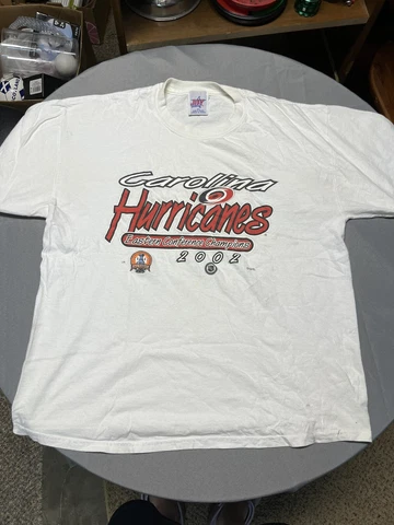 Vintage NHL Carolina Hurricanes 2002 stanley cup shirt size XL Cover