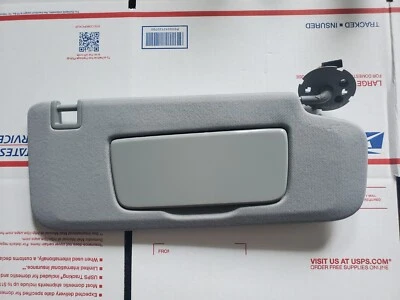 Chevrolet Blazer 2019-2023 parasol delantero derecho parasol OEM 13591872 gris Foto 1 de 4