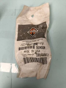DT466E DT530 1814320C1 International Navistar Oil Coolant Air Temp Sensor - Picture 1 of 4