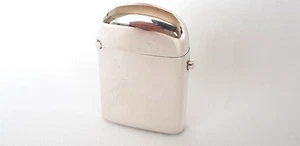 Raro Estuche Vesta Plata Sólida Cargado con Resorte Pulsador Victoriano Forma Arco 1874 - Imagen 1 de 15