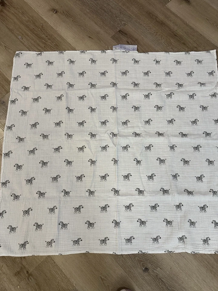 Amazing Baby Zebra Muslin Swaddle Blanket 100% Cotton White Gray 40x44 - Image 1 of 1