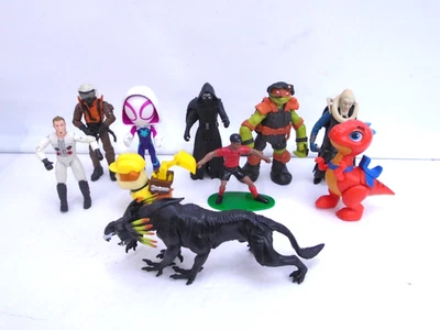 Lote aleatorio de figuras de acción Teenage Mutant Turtles, Star Wars, Spider Verse Foto 1 de 4