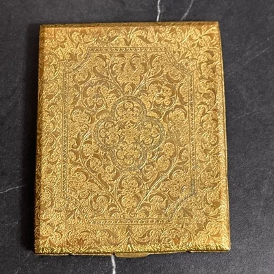 Estuche de cigarrillos grabado vintage Colibrí tono dorado Japón floral metal Foto 1 de 4