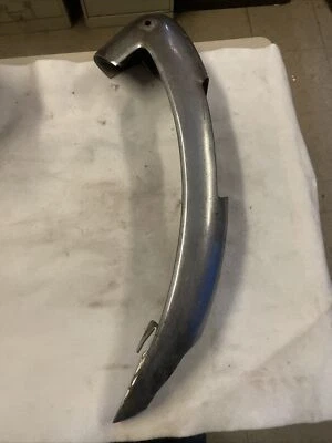 Parachoques delantero derecho Ferrari 365GT 2+2 Foto 1 de 4