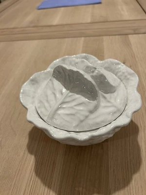  Vintage White Cabbage Leaf Lidded Sugar Bowl. Bordallo Pinheiro  - Image 1 of 4