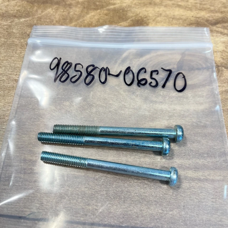 YAMAHA OEM NOS PANHEAD SCREW 3-PACK / 98580-06570 / XV250 - Image 1 of 1