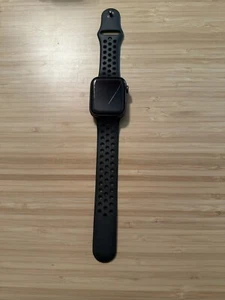 Apple Watch Series 6 - 44mm with GPS - Afbeelding 1 van 14