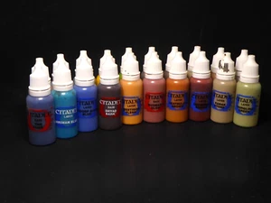 Juego de 20 pinturas Games Workshop en botellas cuentagotas - Imagen 1 de 2
