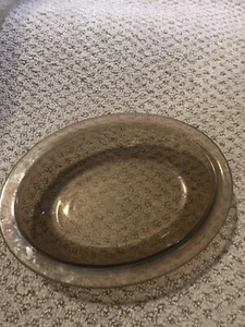 VTG PYREX England Brown Amber Glass Oval Baking Serving Casserole Dish 8" x 6" - Picture 1 of 3