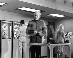 UFO (TV) Ed Bishop 10x8 Photo - Imagen 1 de 1