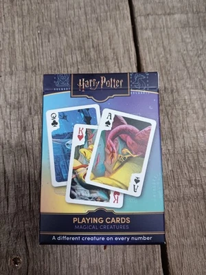 Cartas de Harry Potter Criaturas Mágicas - Mazo Tamaño Poker Foto 1 de 2