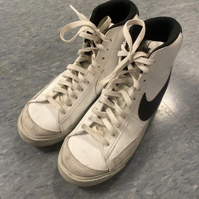 7Y | 8.5 WOMEN'S NIKE BLAZER MID 77 SE WHITE GRAY FN6937-100 SNEAKERS SPORTSWEAR - Image 1 of 4