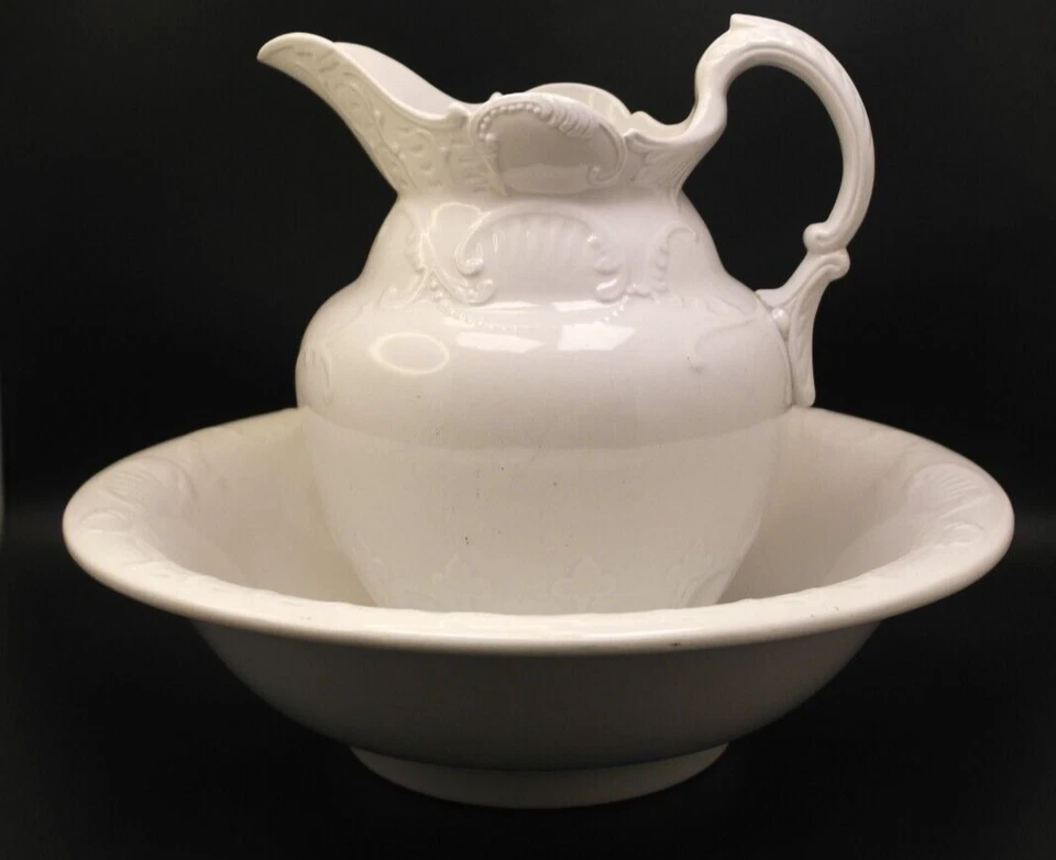 Antiguo juego de jarra grande y lavabo Etruria & Mellor casa de campo blanco puro Foto 1 de 4