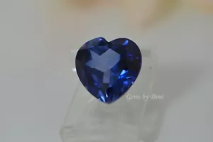 Im Labor erstellt blaues Saphirherz facettiert (4x4 mm bis 14x14 mm) - Bild 1 von 7