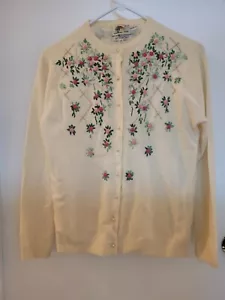 Two women's Vintage wool/angora sweaters - Picture 1 of 11