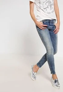 $350 Authentic DIESEL Women's Distressed Zip Cuffs Skinzee-Low-Zip Stretch Jeans - Picture 1 of 11