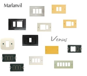 PLACCA E SUPPORTO IN PVC COMPATIBILI SERIE MAGIC BIANCO NERO AVORIO ANTRACITE - Foto 1 di 49