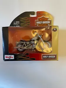 2010 Maisto Harley-Davidson 1:18 Die Cast, 2008 FLSTSB Cross Bones Motorcycle - Picture 1 of 7
