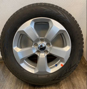 Original Winterradsatz Jeep New Compass 7.0x17 mit 225/60 R17 Nokian WR A4+RDKS - Bild 1 von 6