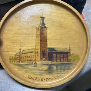 Stockholm Schweden geätzter und bemalter Teller Vintage Holzteller - Bild 1 von 4