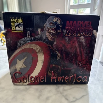 SDCC 2007 Marvel Zombies Coronel América Busto Diamante Seleccionado USADO Foto 1 de 4