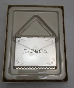 Hallmark "The Heart Of Motherhood" Treasured Memories 2004 Keepsake Ornament  - Picture 1 of 15
