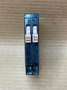 NEW Cutler Hammer CHT CHT2020 1 Pole 20 Amp Plastic No Notch Circuit Breaker NTO - Picture 1 of 2